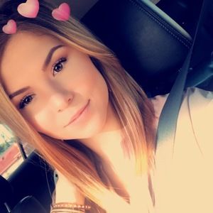 Meet your Posher, Candice